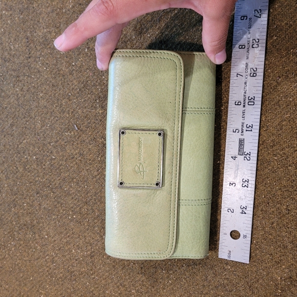 B. MAKOWSKY Vintage Green Leather tri-fold Wallet leopard lining - Picture 3 of 9